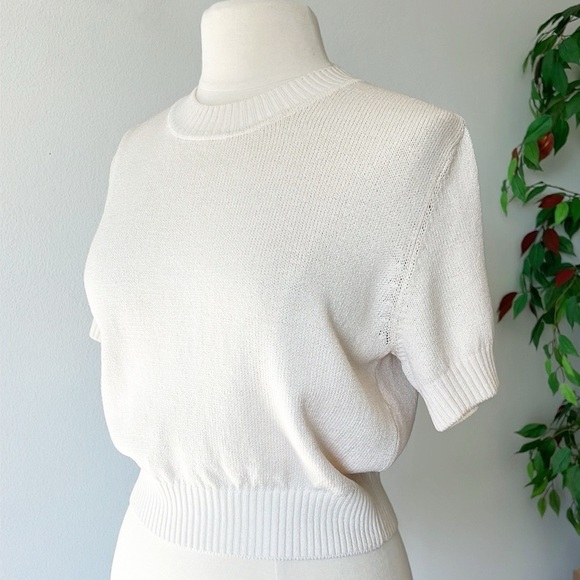 St. John White Sweater - Picture 10 of 12